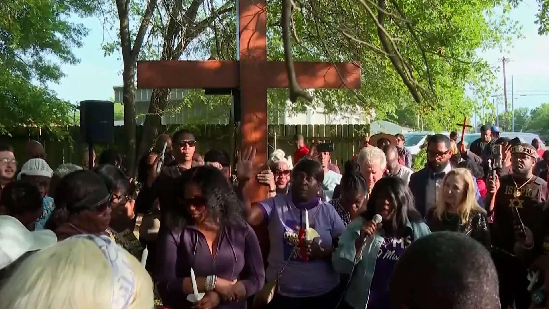 Man accused of killing 3 in Atlanta-area shootings dies in jail