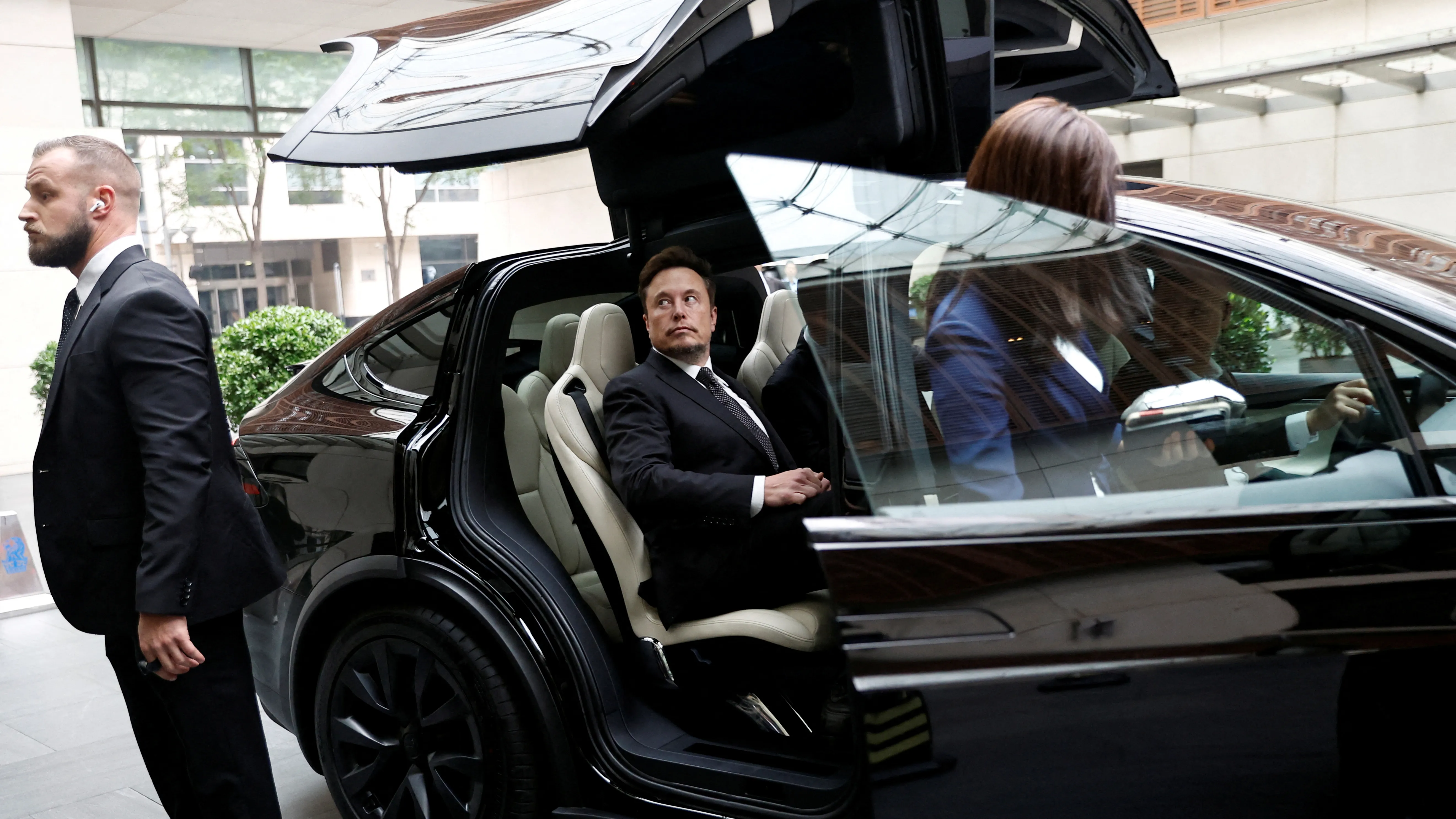 What Elon Musk reaching trillionaire status says about America