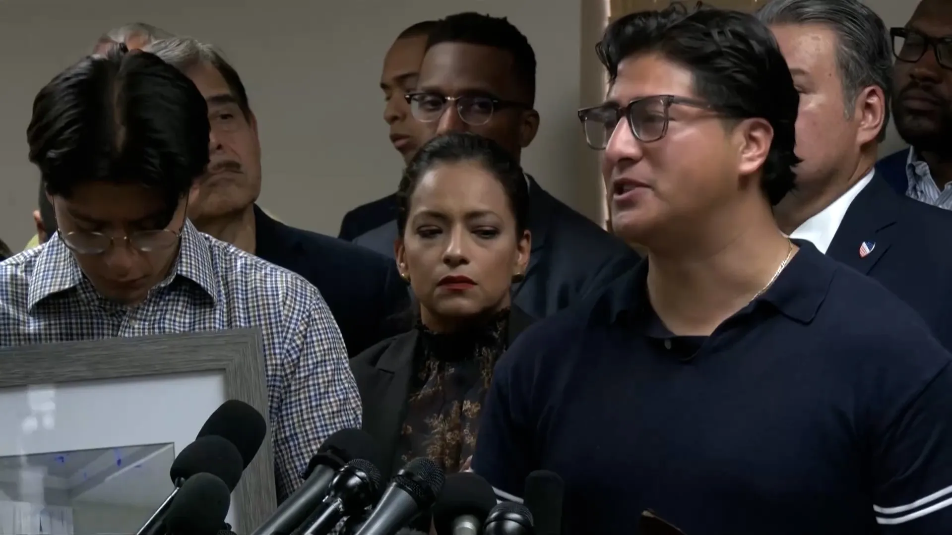 Bags in vehicle of man killed by ICE test negative for drugs, DA says