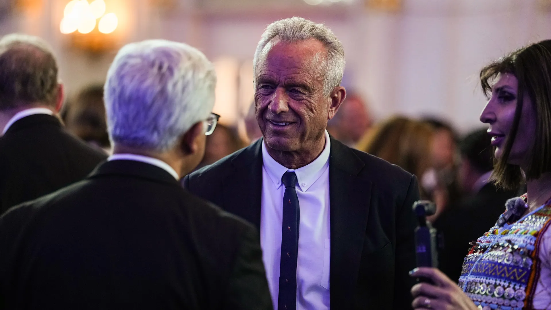 Senator Warnock calls for RFK Jr.'s resignation as measles cases spike
