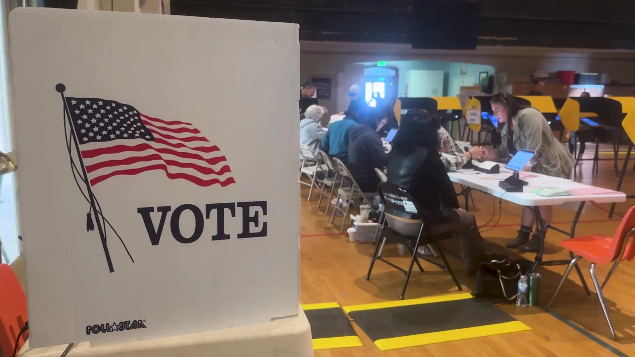 Supreme Court allows Trump's voter verification database