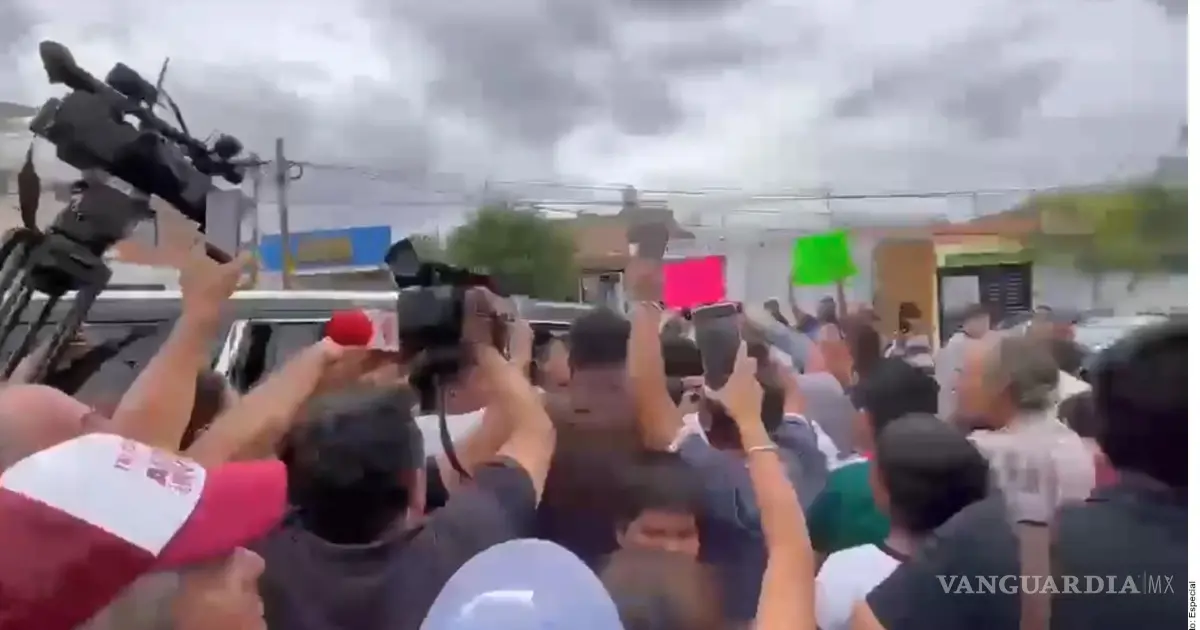 Persiguen maestros de la CNTE a Sheinbaum en Aguascalientes; cancela gira en Zacatecas | VIDEO