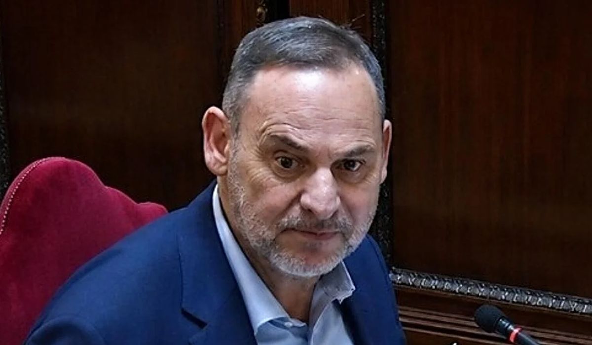 Agravio. Ábalos, desde prisión: "Conmigo, el PSOE con brocha gorda pero con Zapatero, la cloaca y el hermano de Sänchez, trazo fino"