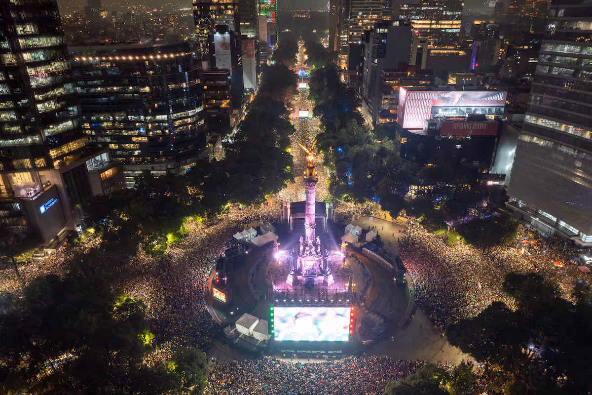 Tragedia en el Ángel: cuatro personas mueren por asfixia durante festejos por el triunfo de México