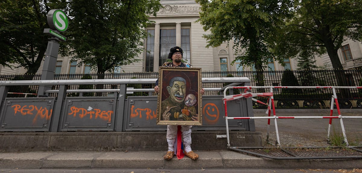 Er malte Spottbilder von Putin – Russischer Künstler auf offener Straße erschossen