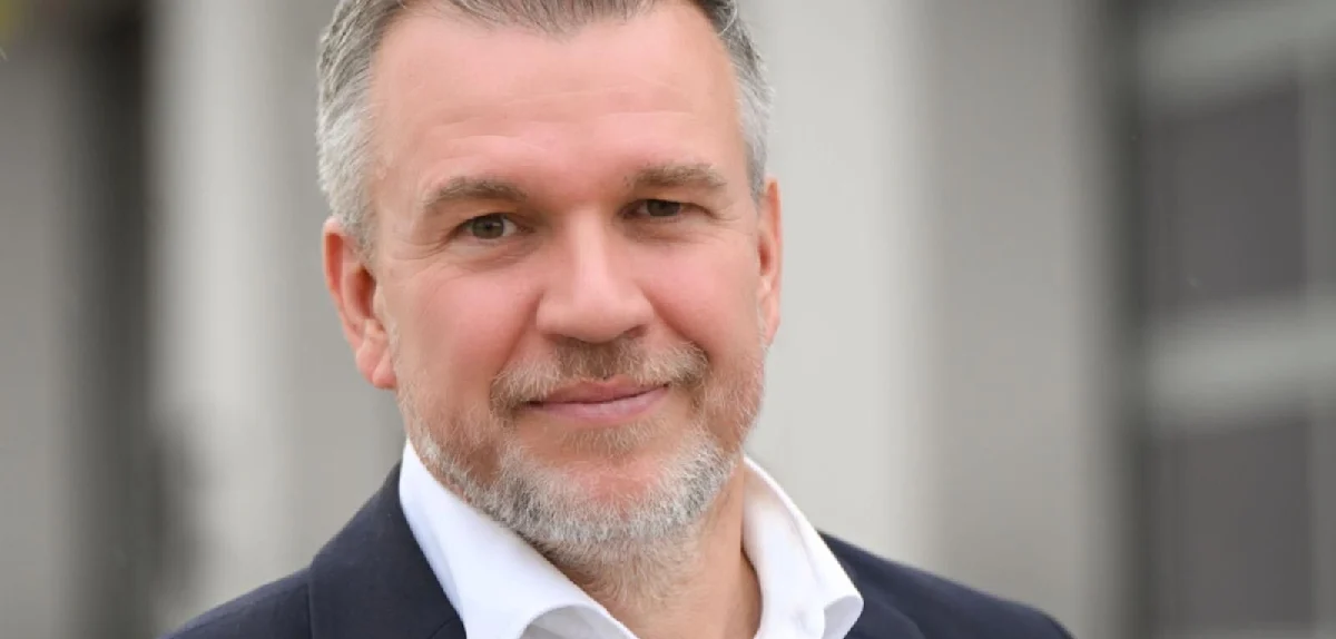 SPD-Politiker Reinhardt setzt sich in Stichwahl um Landratsposten gegen AfD-Kandidaten durch