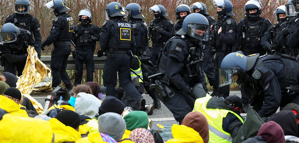 Polizeigewerkschaft fordert für AfD-Parteitag Richter und Staatsanwälte in Bereitschaft