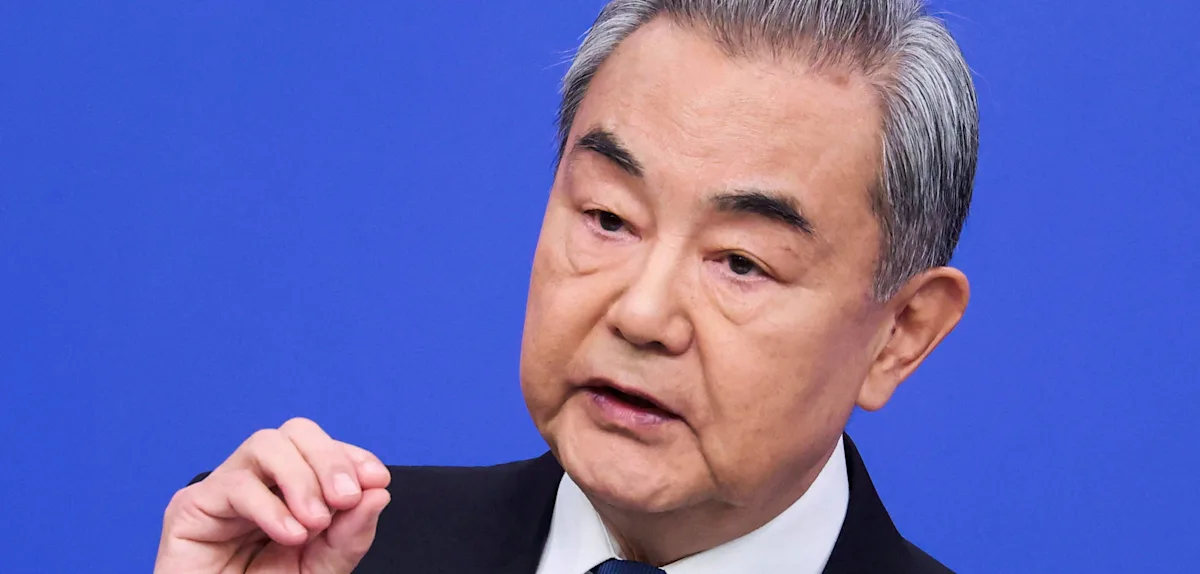 Chinas Außenminister will „verborgene Gefahren bewältigen“ – und rät USA zu „äußerster Vorsicht“
