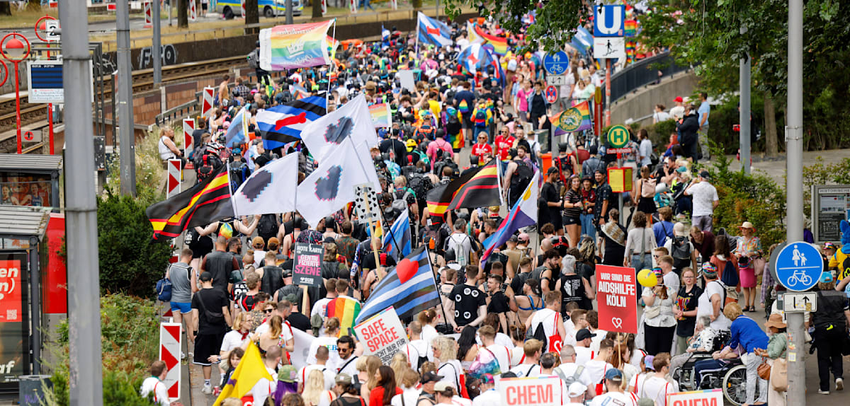 1,5 Millionen Menschen feiern CSD in Köln – Karl Lauterbach und Claudia Roth nehmen teil