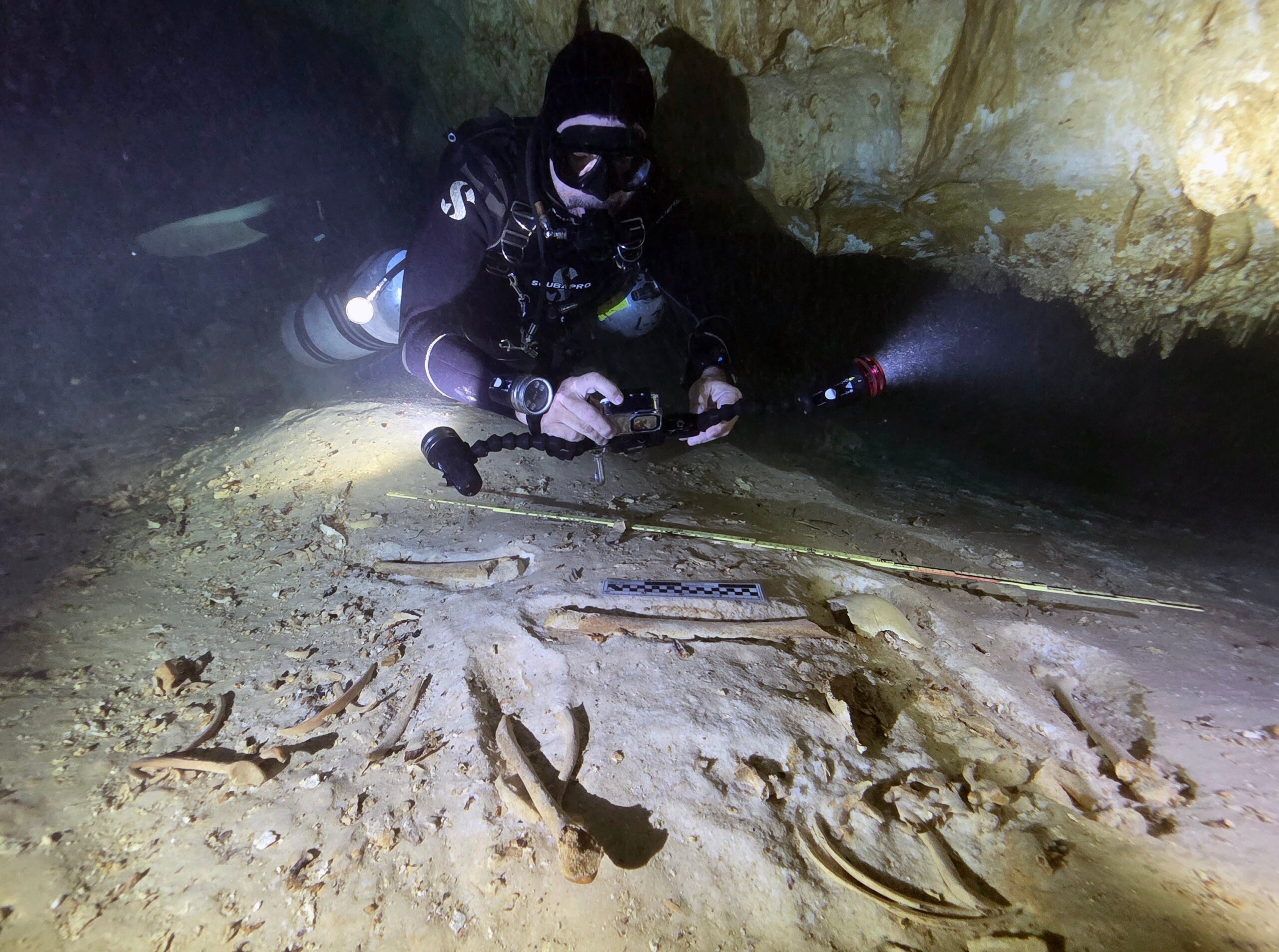 A prehistoric skeleton found deep in a flooded Mexican cave was likely placed there in a ritual