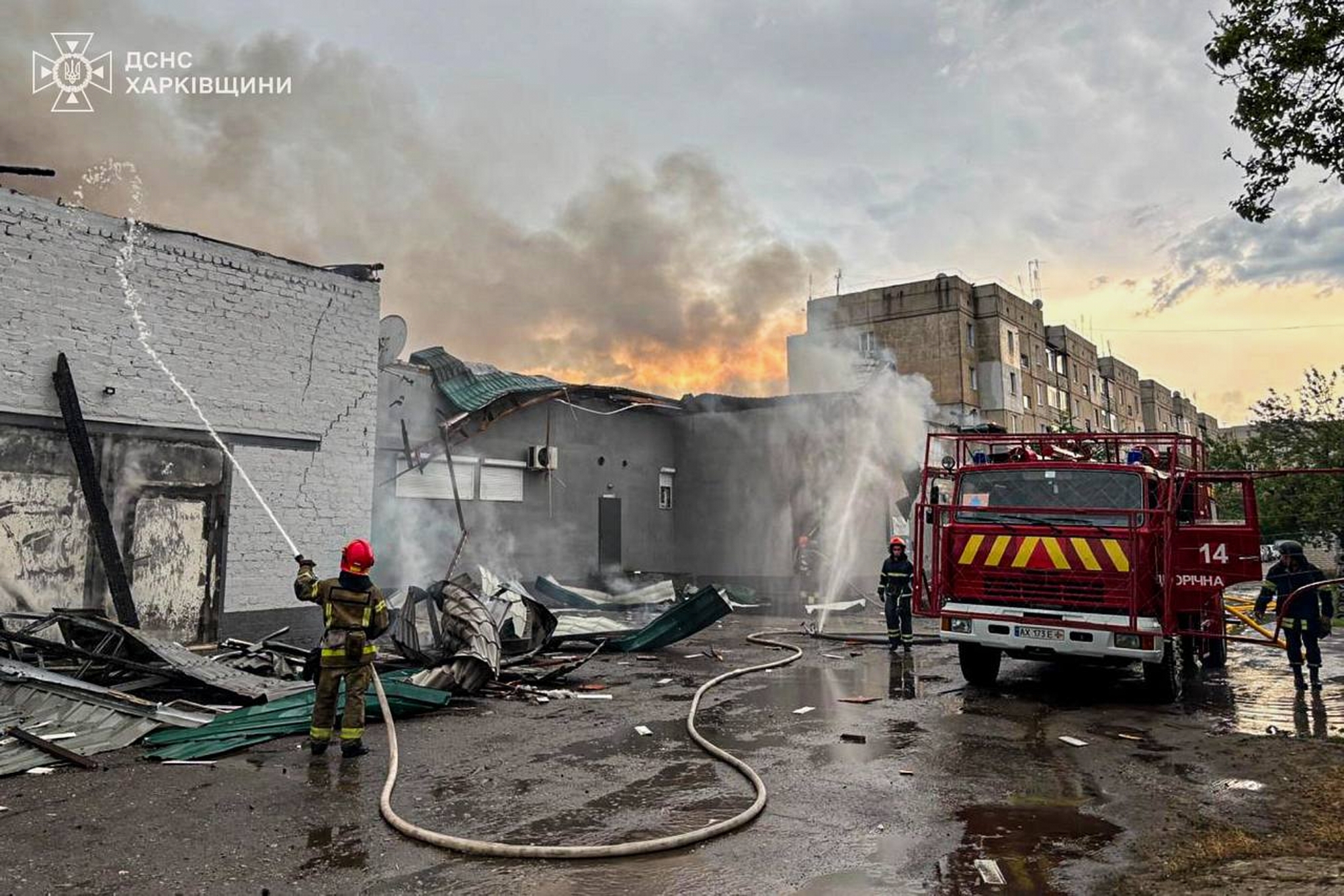 Russia pounds Kyiv with missiles and drones, shaking city center and injuring 10