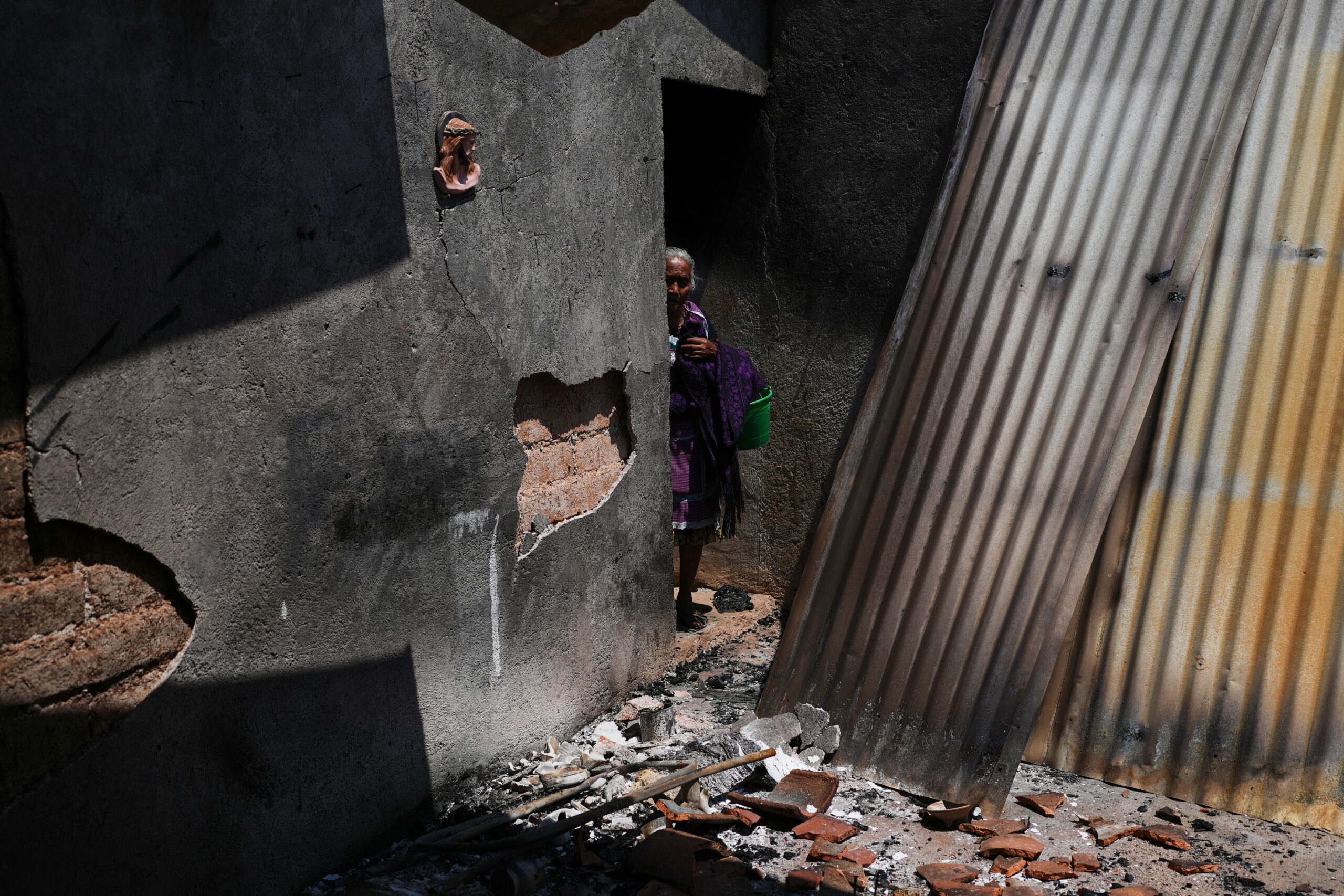 Violence displaced members of more than half a million Mexican households in past 5 years