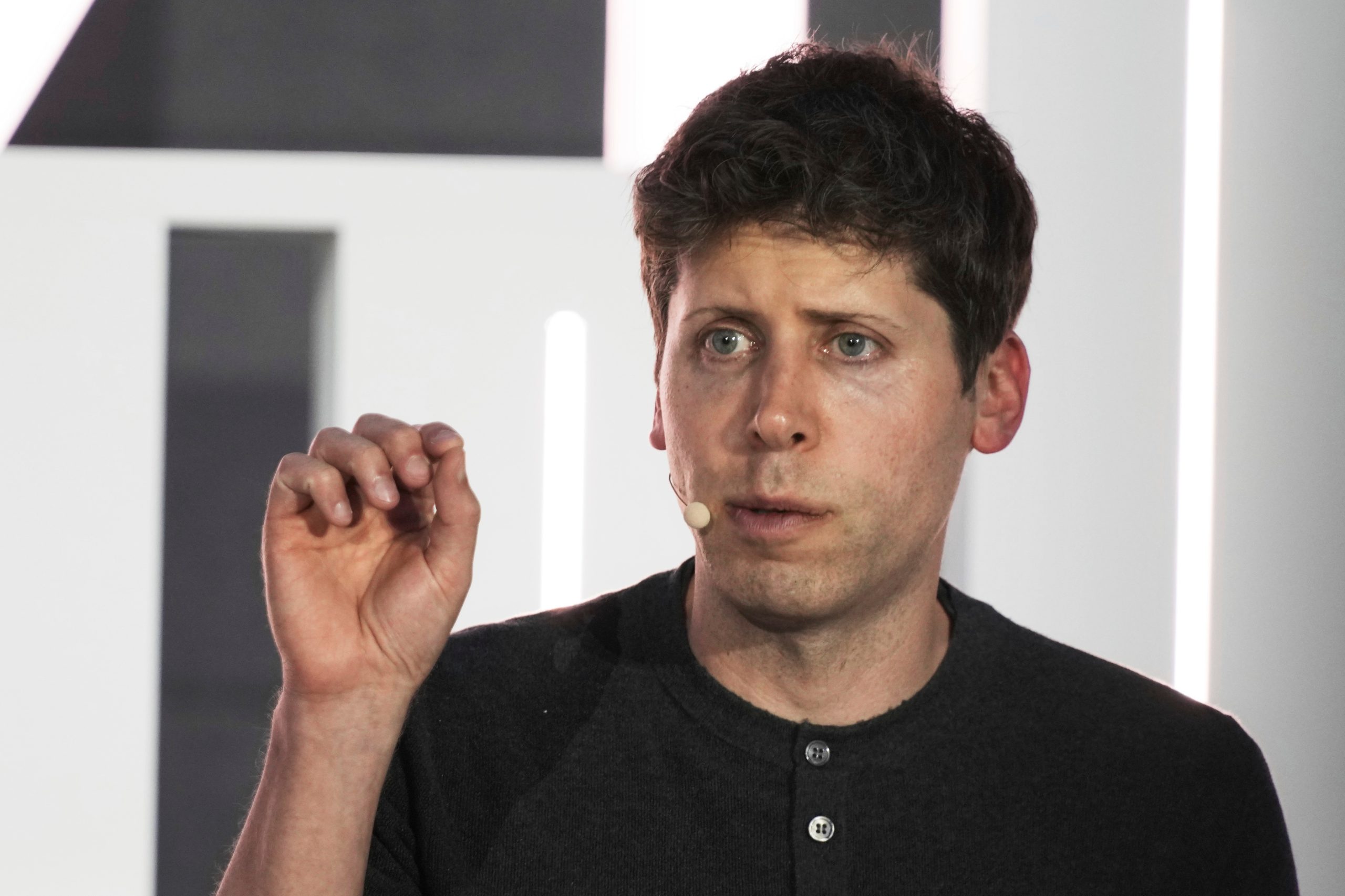 Anthropic and OpenAI sound the alarm on AI safety — and seek to shape how it's controlled
