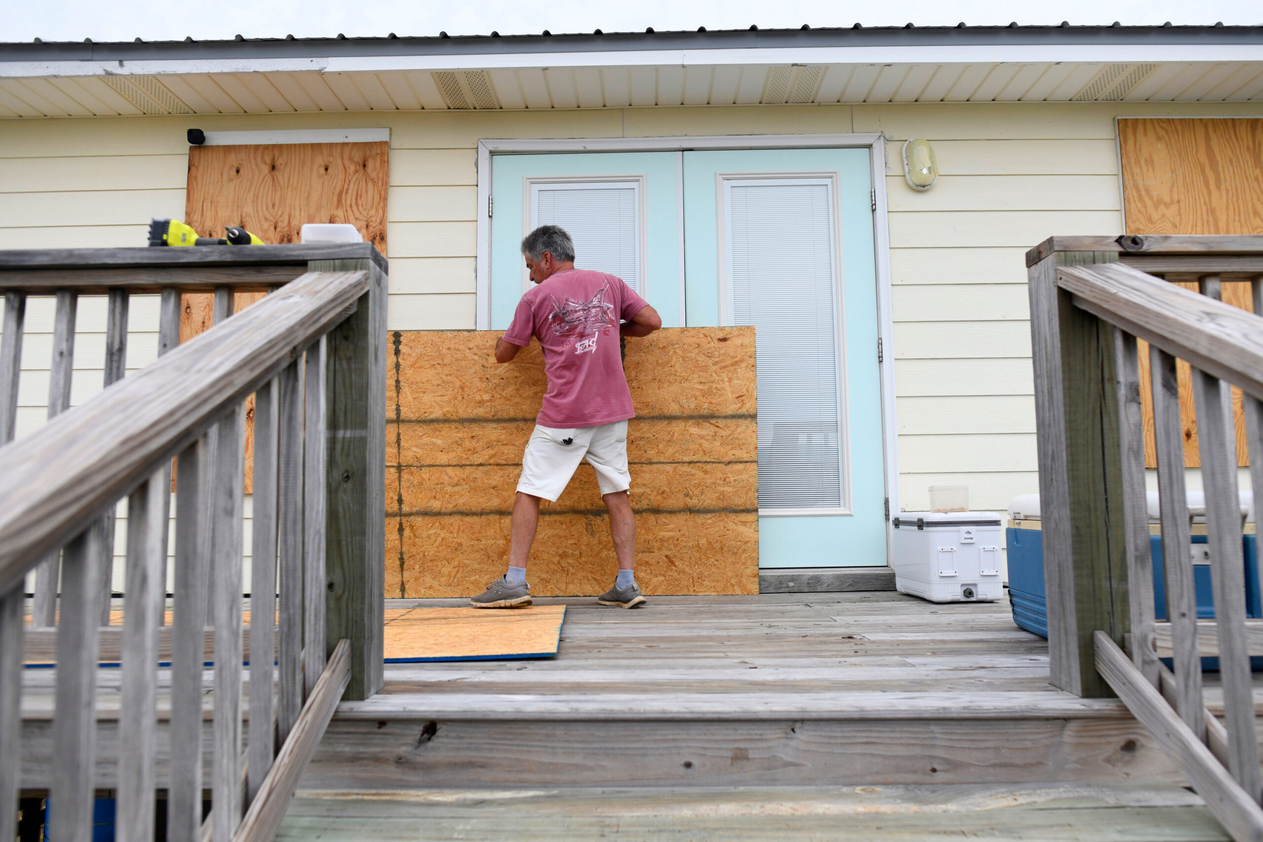 Hurricane Isaias approaches the Gulf Coast, in photos