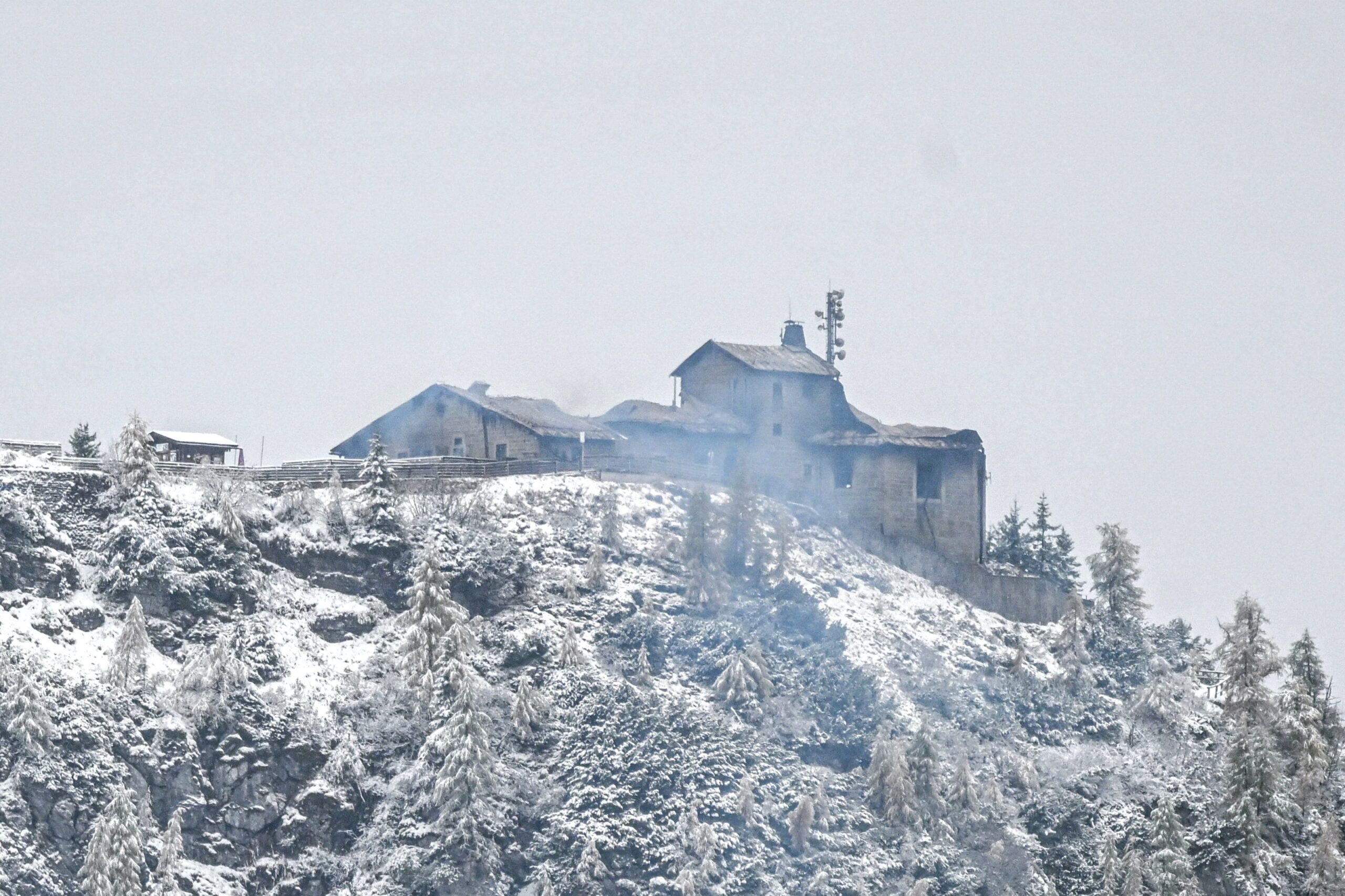 A fire devastates the Eagle's Nest retreat built for Hitler in Germany. A suspect is detained