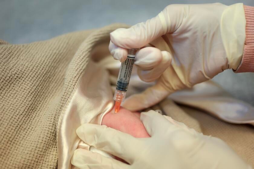 Pediatricians urge Americans to stick with previous vaccine schedule despite CDC's changes