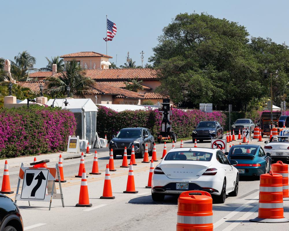Secret Service fatally shoots armed man at Mar-a-Lago perimeter
