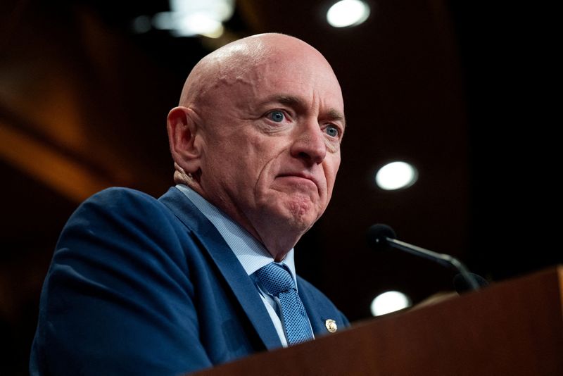 Senator proposes suspending federal gas tax to lower prices