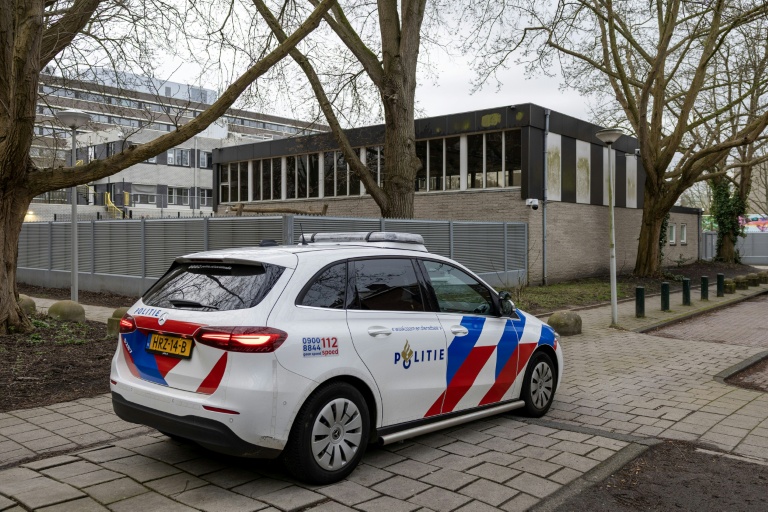 Blast outside Jewish school in Amsterdam, no injuries: mayor