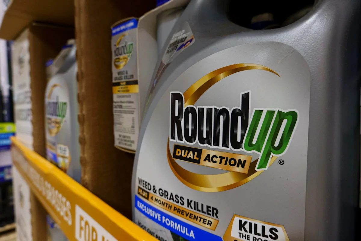 Booker urges Supreme Court to allow Roundup cancer lawsuits to proceed