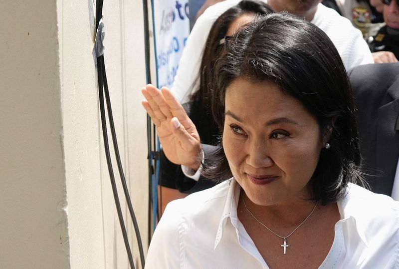 Fujimori leads first round of Peru presidential election as vote count drags on