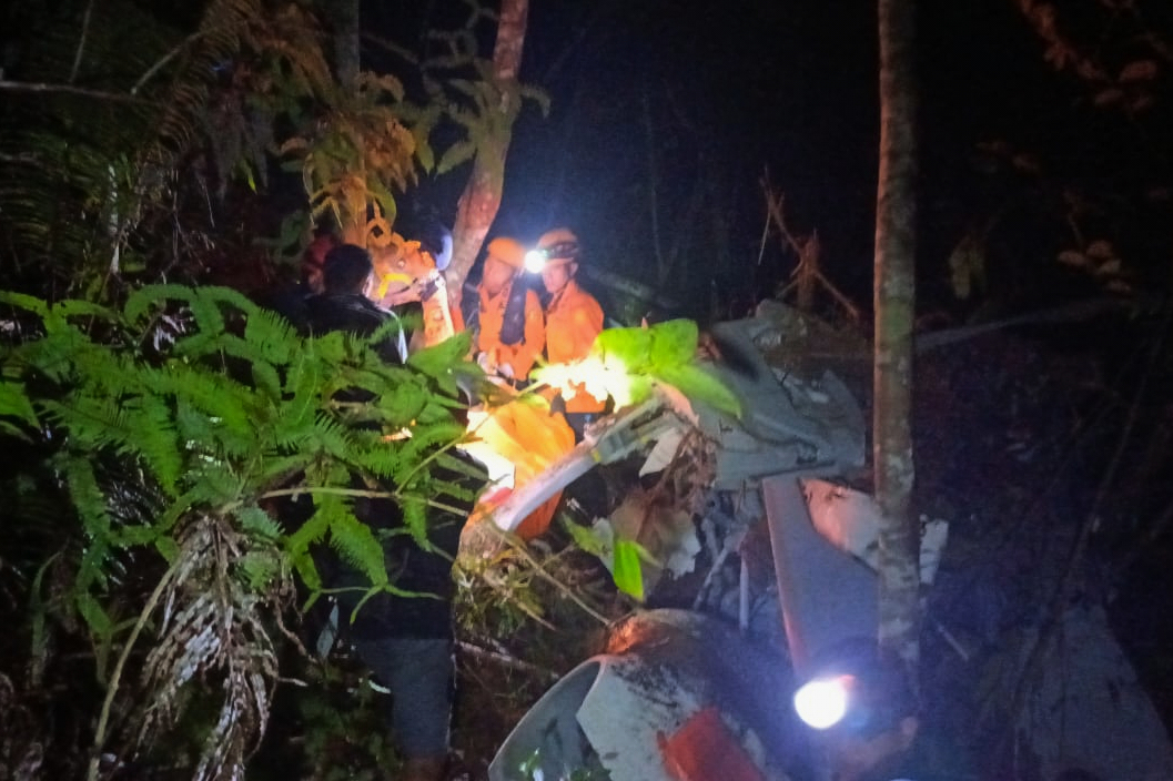 Helicopter crash on Indonesia's Borneo island kills 8