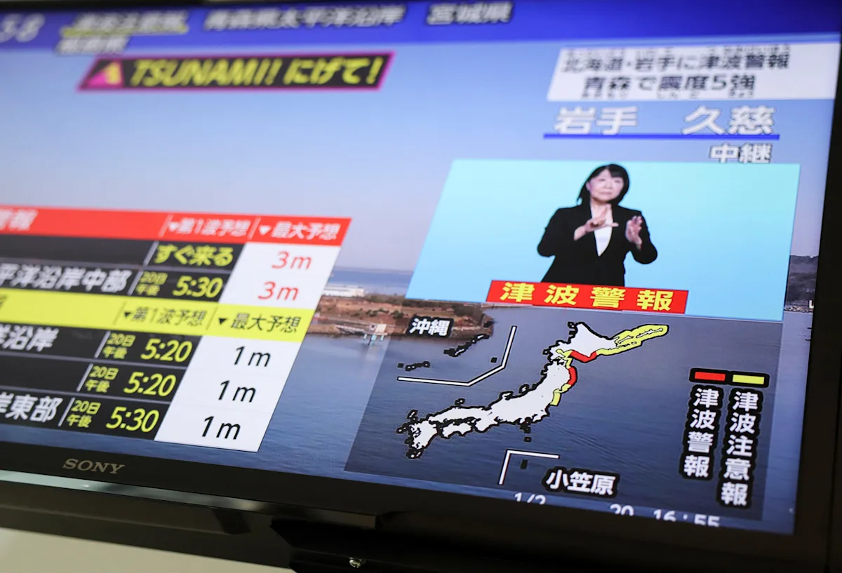 Major earthquake off Japan's north coast prompts tsunami warning