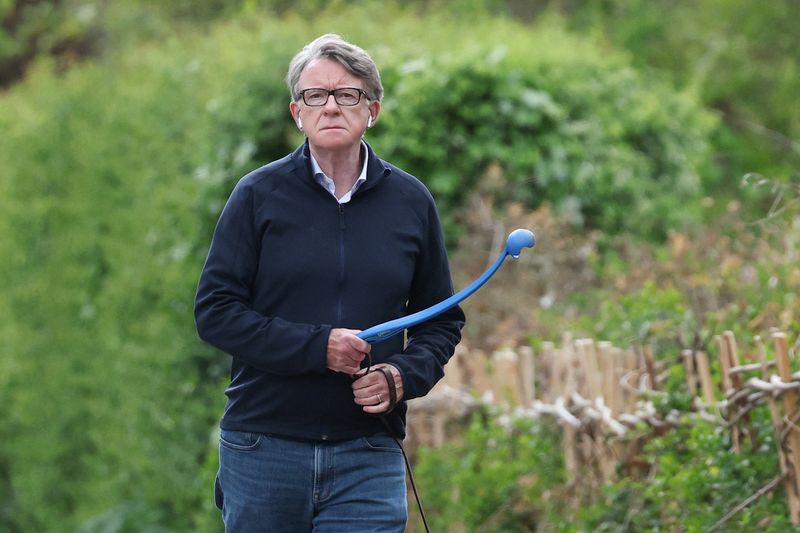 Ex-official describes pressure from UK PM's office, deepening Mandelson row