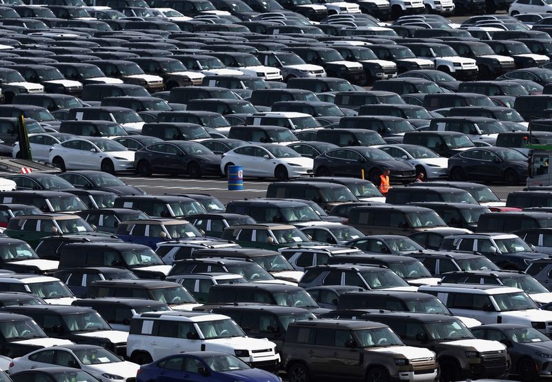 EU struggles to finalise US trade deal under threat of higher auto tariffs