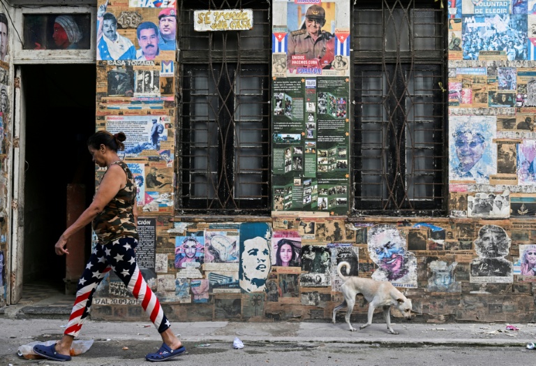 US says held talks with Cuba on $100 mln offer