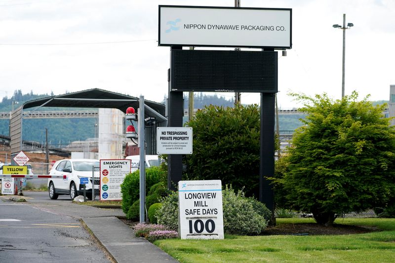 Contamination entered Columbia River, official says after chemical tank rupture in Washington state