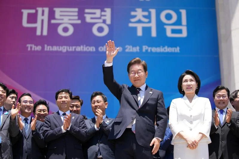 South Korea Lee's ruling party sweeps local elections but loses Seoul mayor race
