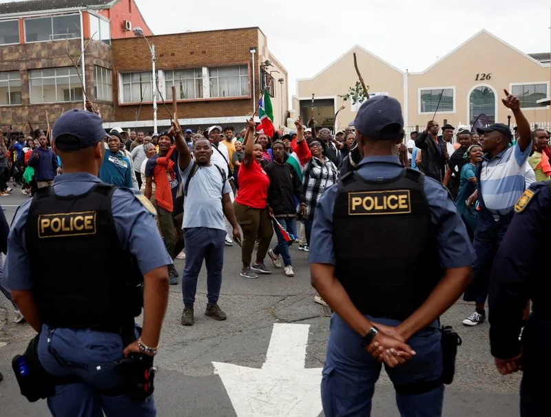 South Africa's anti-migrant protesters march nationwide, after thousands flee violence
