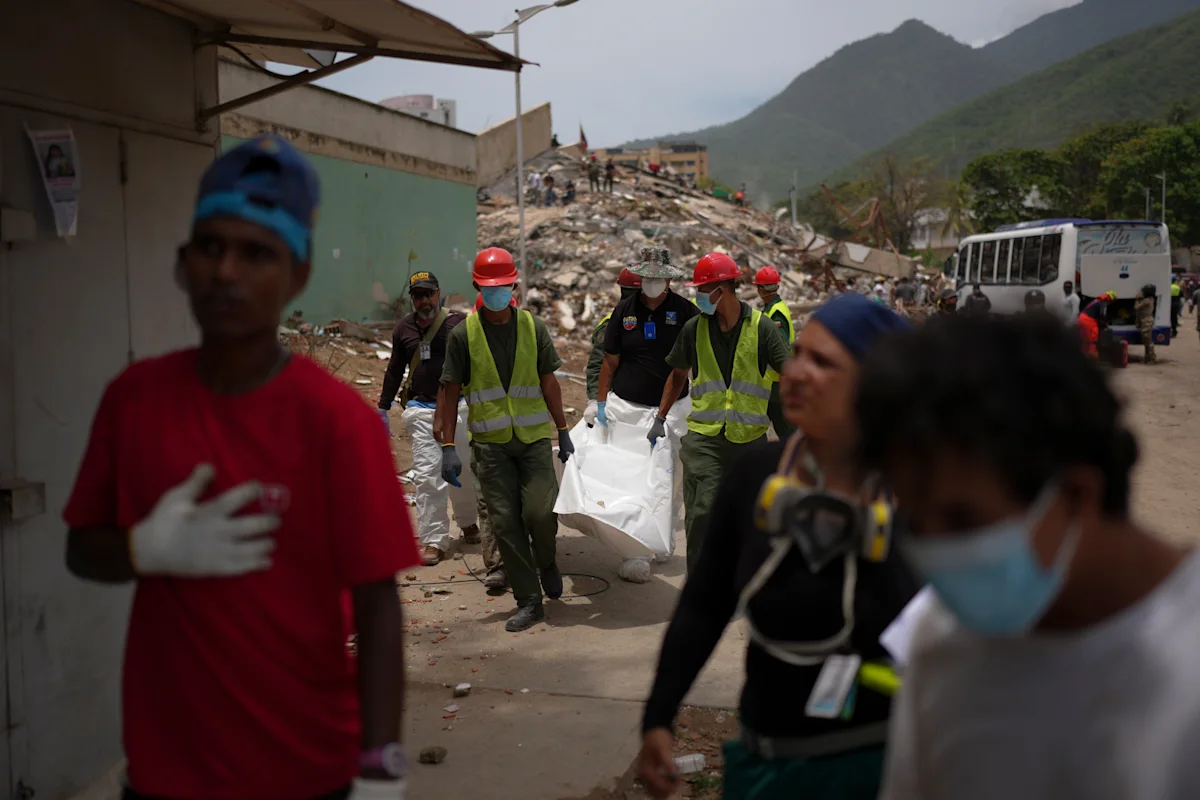 Venezuelans Left Alone to Recover Dead After Quake Rescue Efforts Wind Down