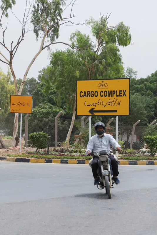 Pakistani rescuers scour waters for cargo plane missing off Karachi coast
