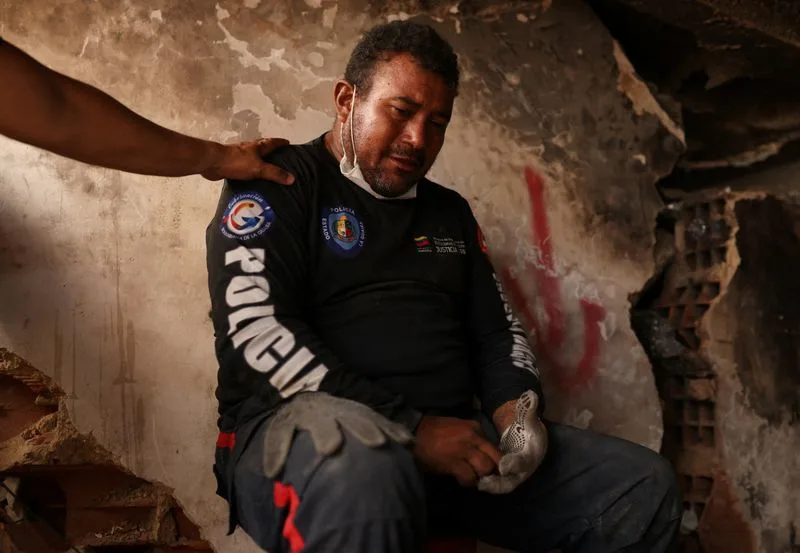 Death toll from Venezuela quakes rises to 3,811 as government seeks frozen funds