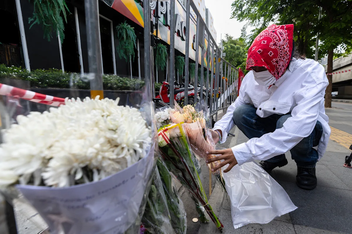 Death toll from Bangkok bar fire rises to 32 as 2 more die in hospital