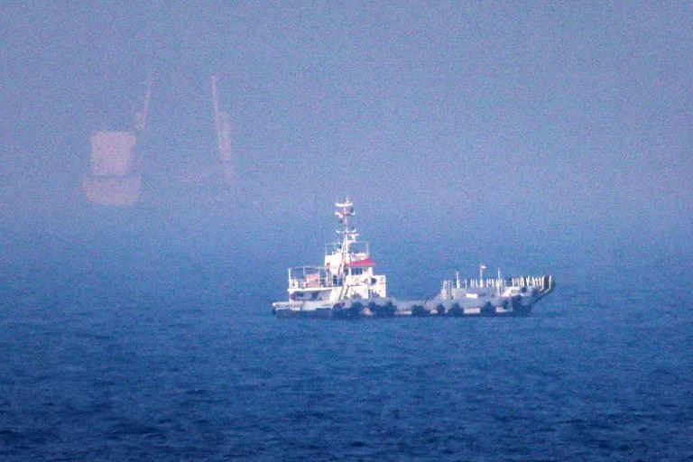 Iran threatens 'unforgettable lessons', as two US troops killed
