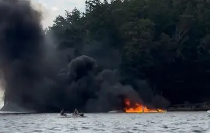 Seaplane crashes, catches fire north of Seattle; all 11 on board survive