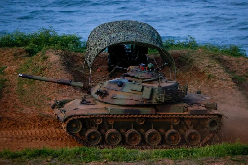 Taiwan 'throttles' mobile internet for first time during annual war games
