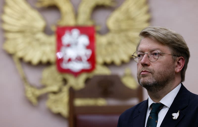 Leader of Russia's sidelined anti-war party says he will not be silenced