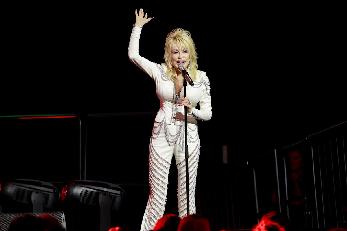 Nashville airport could be renamed for Dolly Parton under new proposal