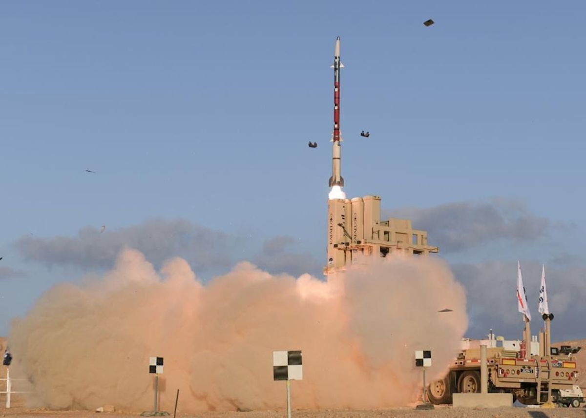 Israel and Greece sign €3 billion air defence deal