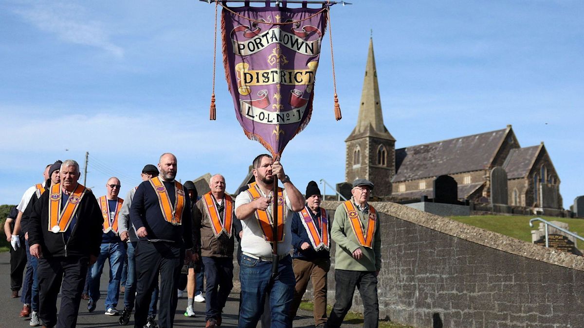 Drumcree stalemate continues as protesters remain