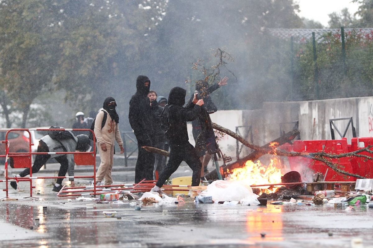 France scrambles to contain school protests after thousands detained