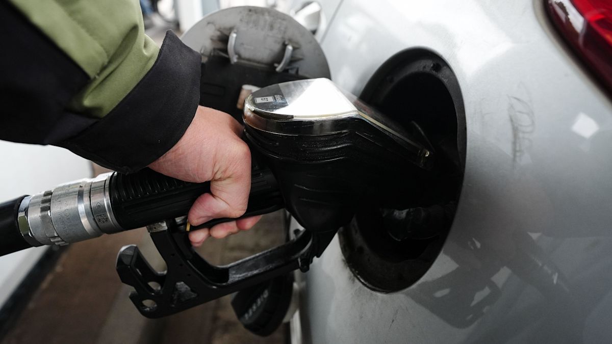 UK diesel price hits £2 a litre as US calls for EU to release more stocks