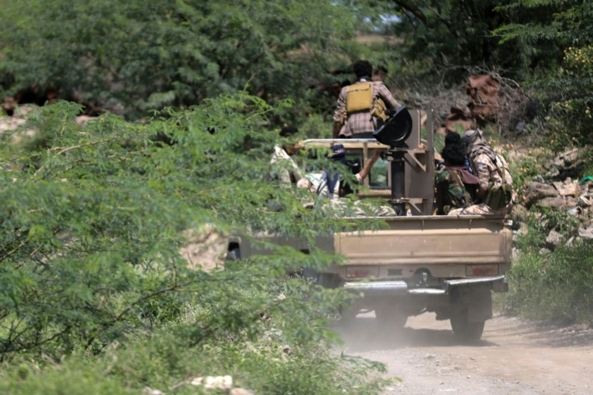 Yemen government forces say struck Houthi targets