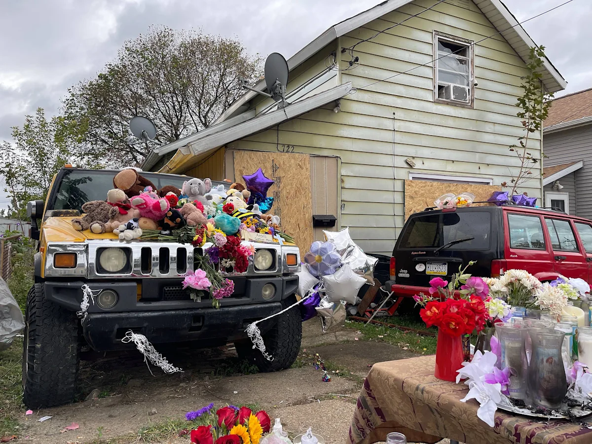 Eight killed in Erie mass shooting; police seek motive