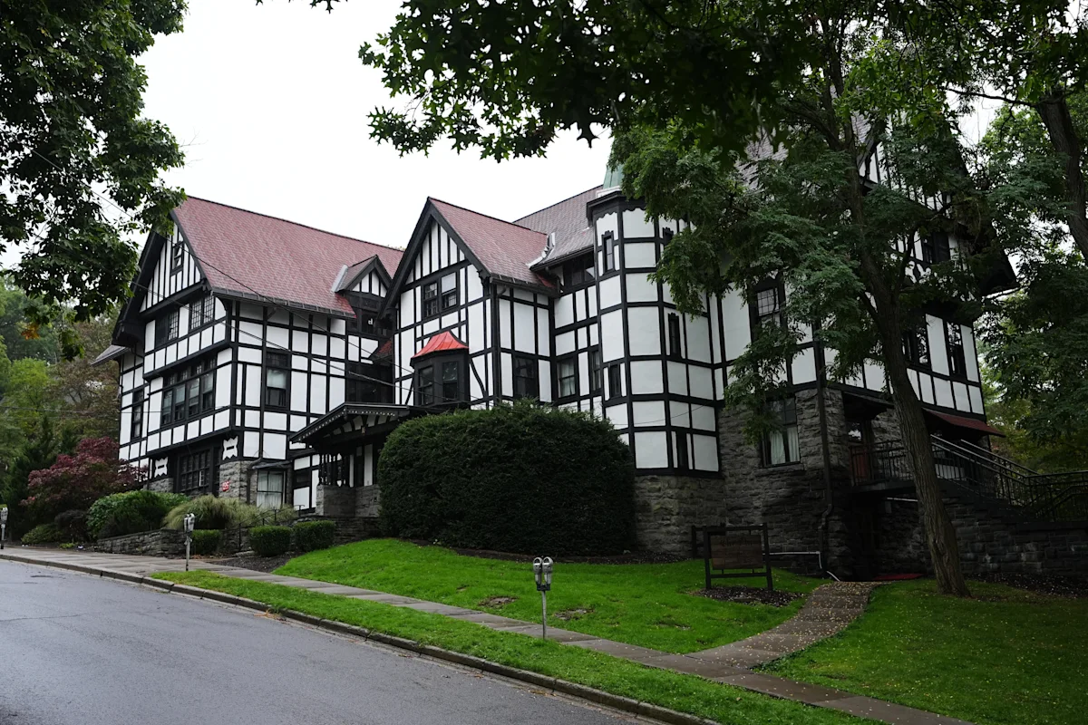 New details in text messages between Jane Doe and frat member
