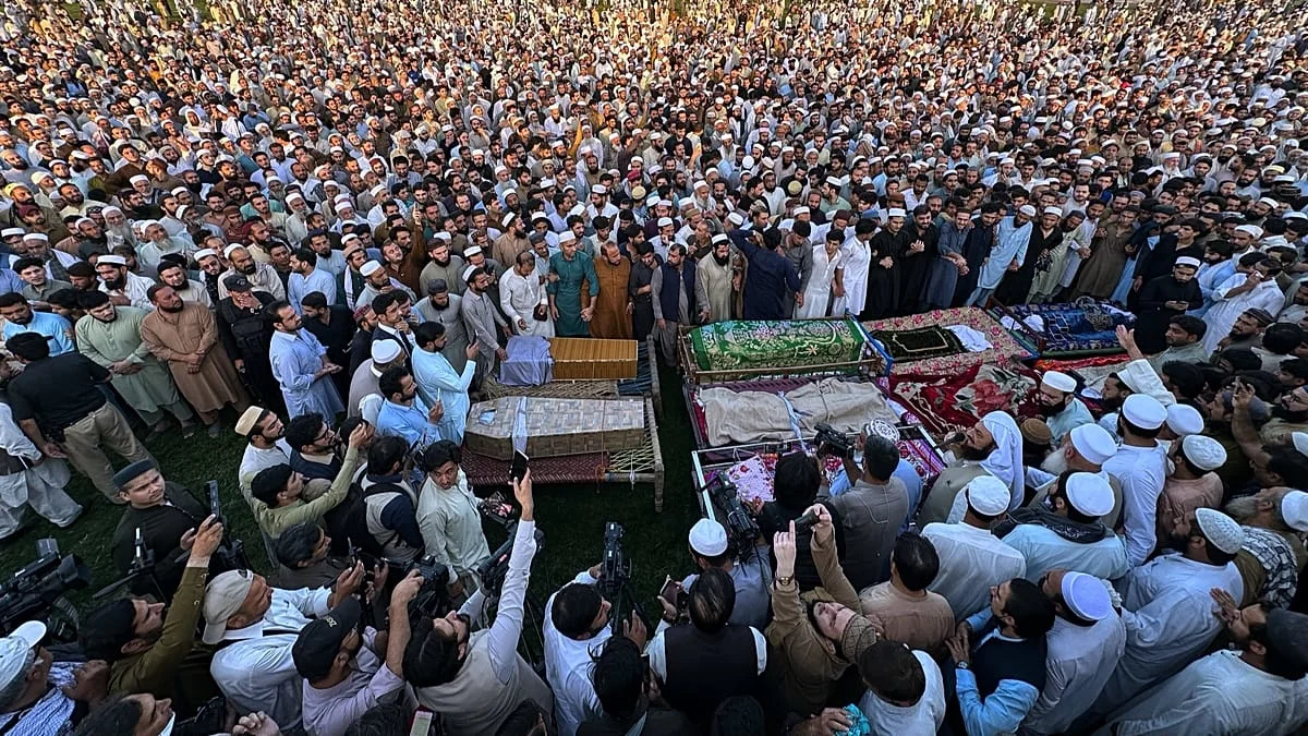 Families of 34 children killed in Pakistan school roof collapse demand justice